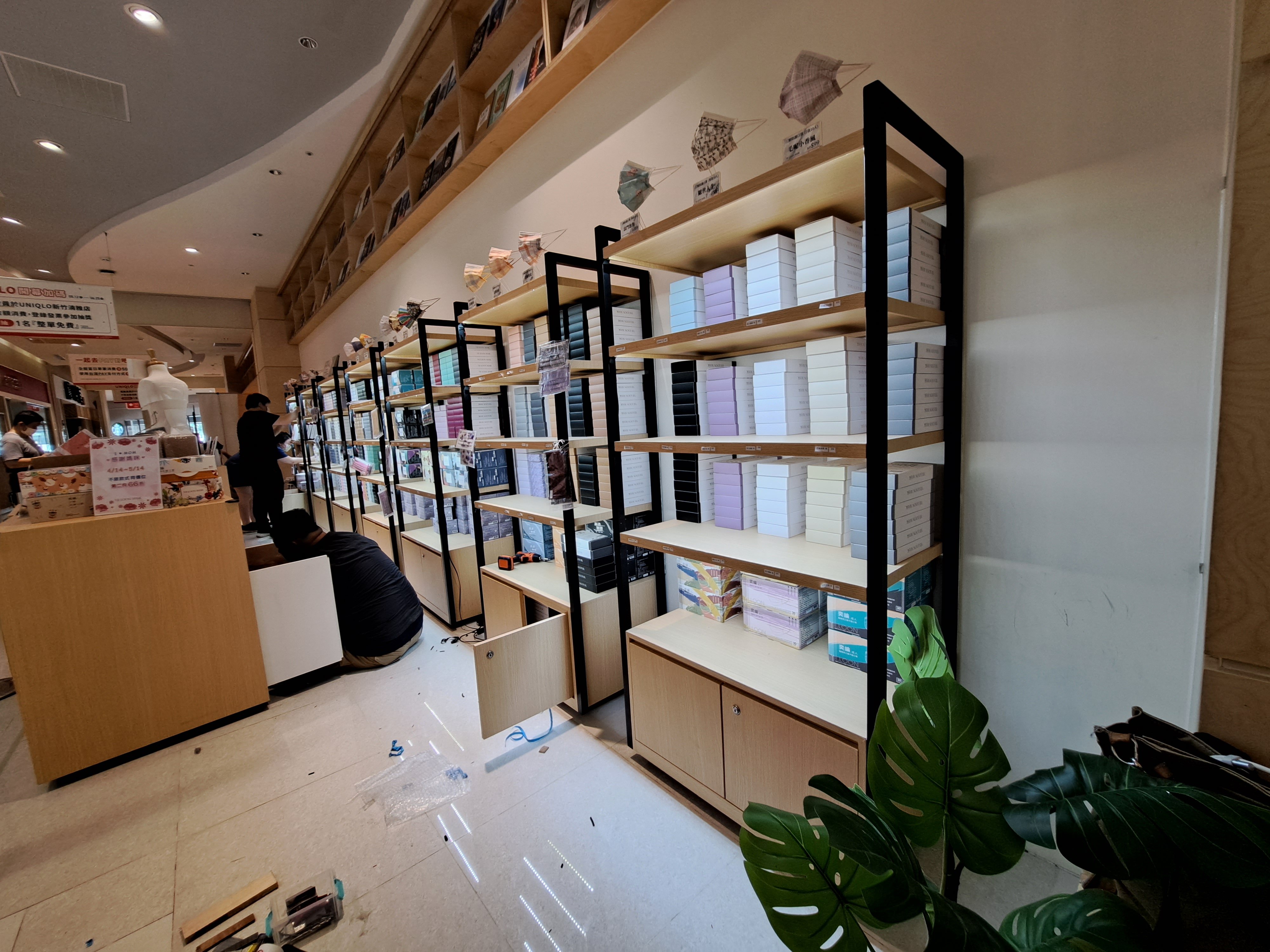 展示架燈條更換